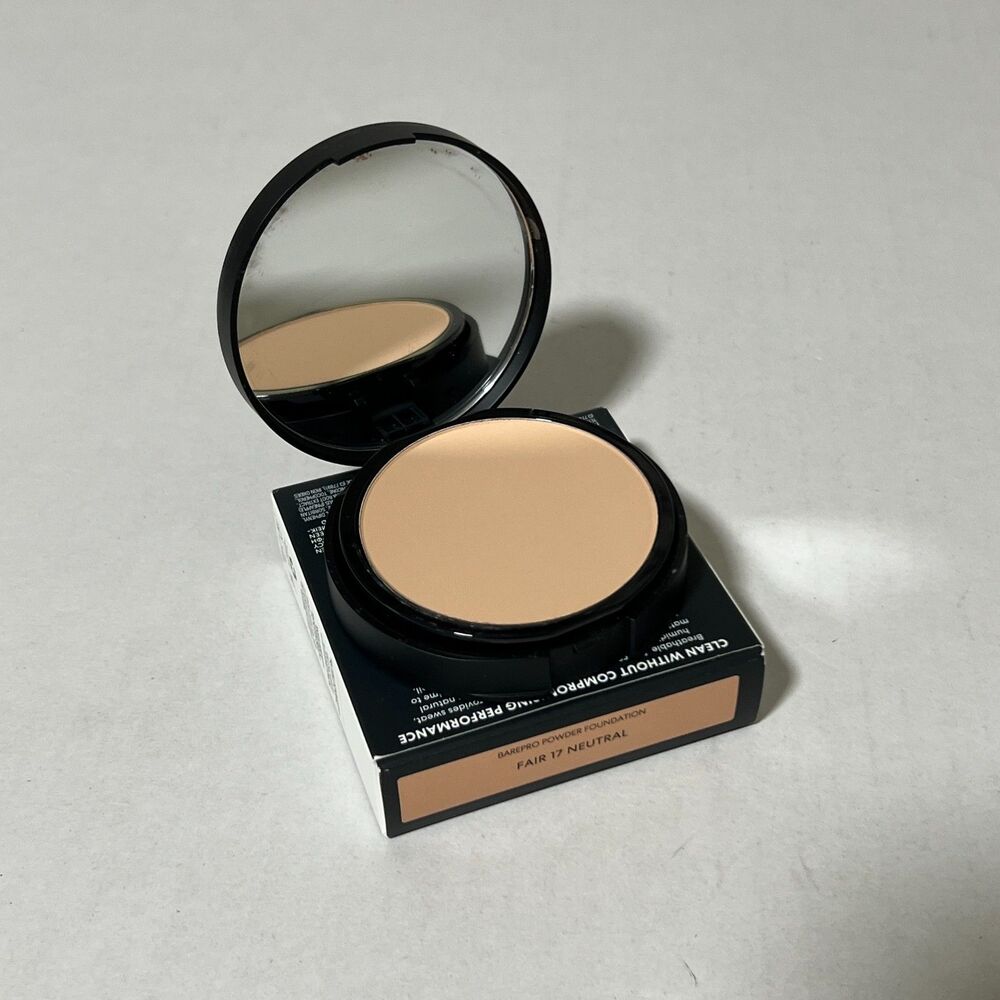 bareMinerals BAREPRO Pressed Powder Foundation - Fair 17 Neutral